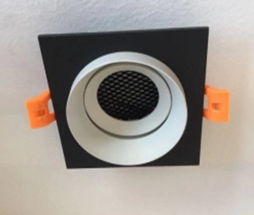 Spot DC SY5525 WH+BK square W95*L95*H35mm