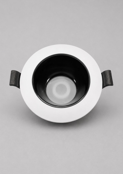 SPOT DC SY5541 WH+BK round D90*25mm PC